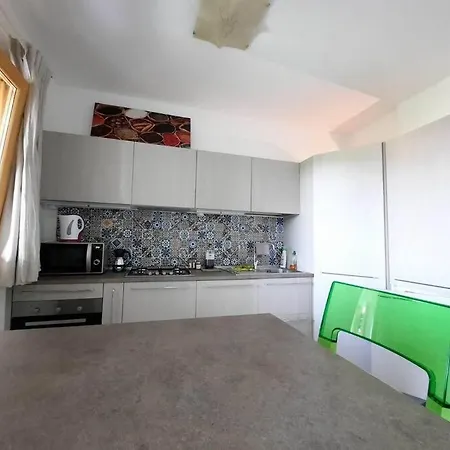 Elegant Apartment, Centre With Terrace Apartment